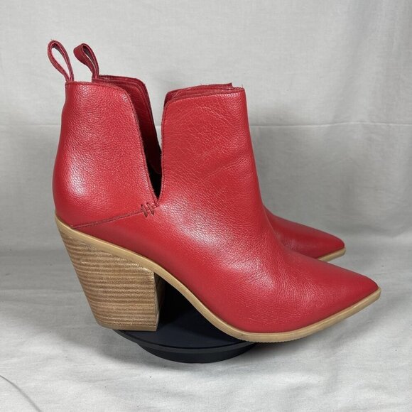 LISA VICKY Women's Mega Red Leather Pointed Toe Slip-On Bootie Size 11-NEW - Picture 1 of 8